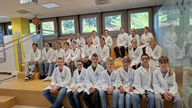 Escape the Lab - Exkursion der 4NA und 4NB Klasse